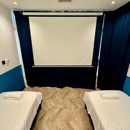 Roma Divine Home Cinema Et Jardin Nîmes Exteriör bild