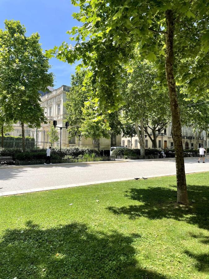 Roma Divine Home Cinema Et Jardin Nîmes Exteriör bild